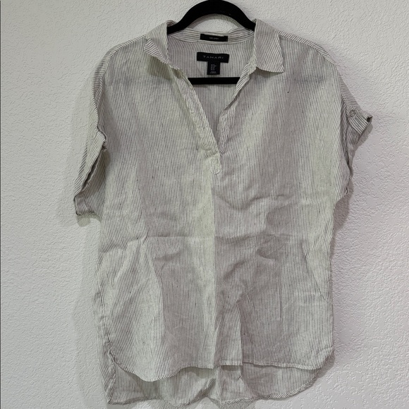 Tahari Tops - Tahari 100% Linen Striped Boho Chic Short Sleeve Shirt